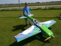 Hangar 9 - Extra 300 - 30% - Carden Edition Mid-Wing - 89 in - 226 cm