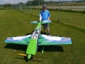 Hangar 9 - Extra 300 - 30% - Carden Edition Mid-Wing - 89 in - 226 cm