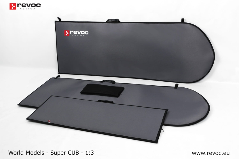 The World Models - Super Cub - 1:3