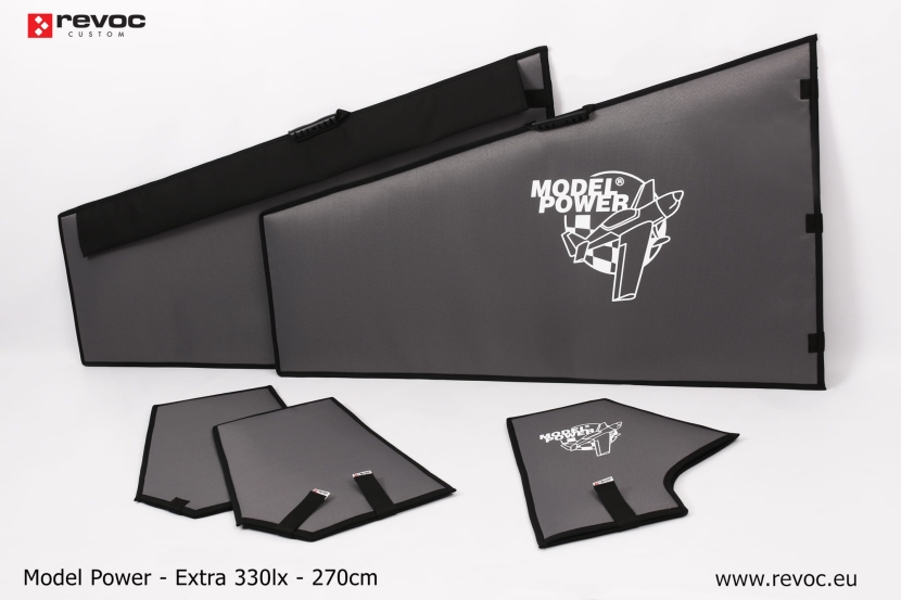 Model Power / Petr Zak - Extra 330LX - 106 in - 270 cm