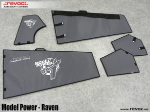 Model Power / Petr Zak - Raven - 106 in - 270 cm