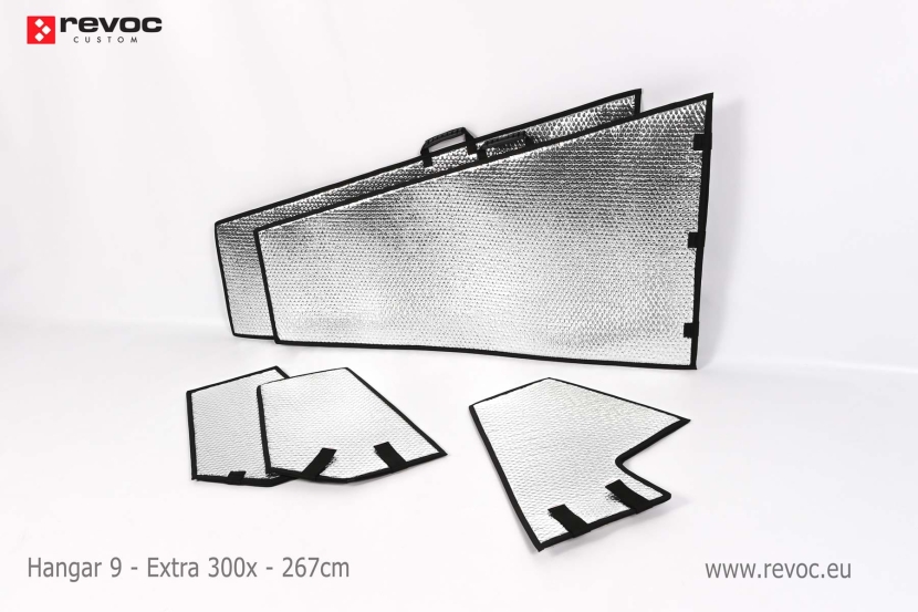 Hangar 9 - Extra 300x - 105 in - 267 cm